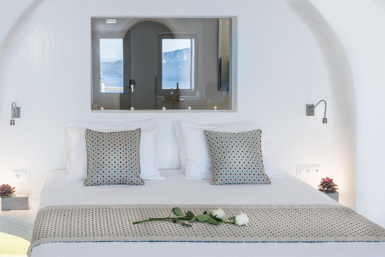 Maregio Suites (Adults Only) Oía Exteriör bild